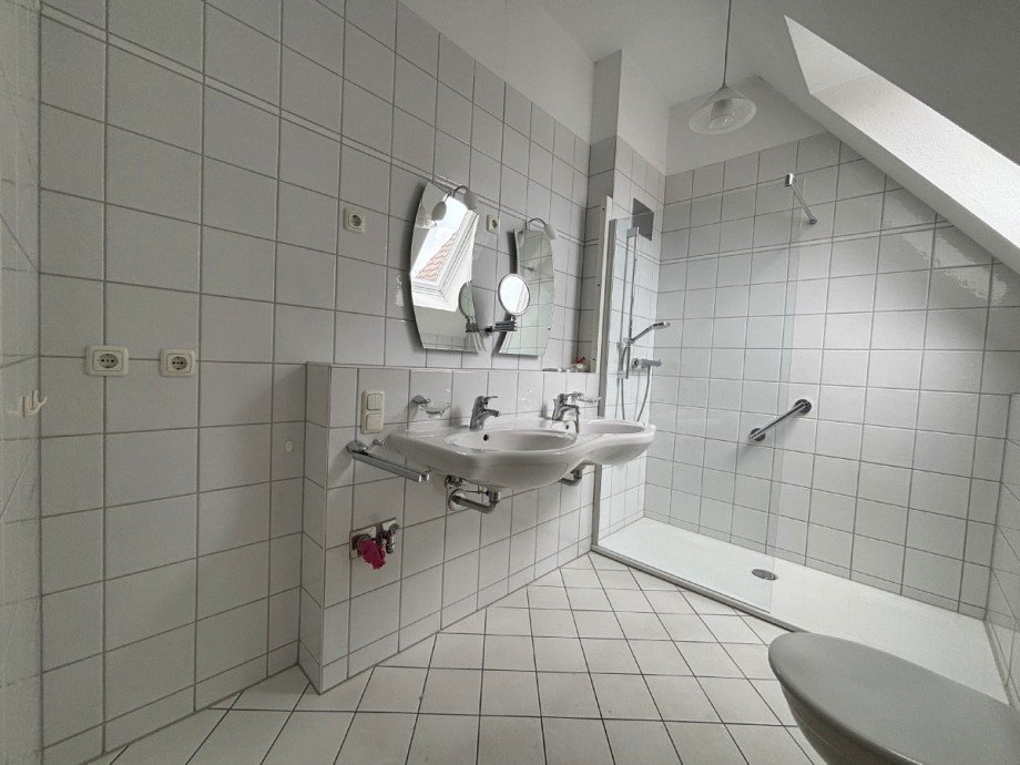 Bad mit Dusche Etagenwohnung Bad Orb