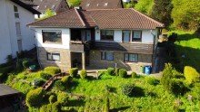 Garten-Ansicht AS-Immobilien.com+++Wohnen auf einer Ebene - Walmdachbungalow in Ortsrandlage+++