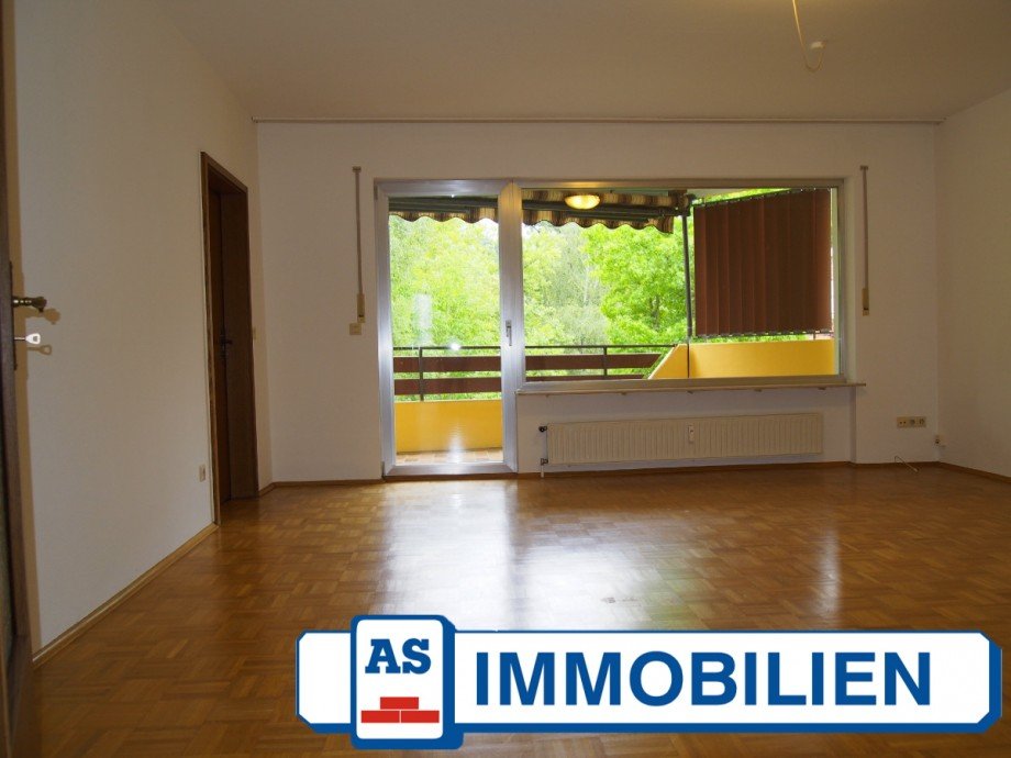Wohnzimmer links K�che Etagenwohnung Bad Orb