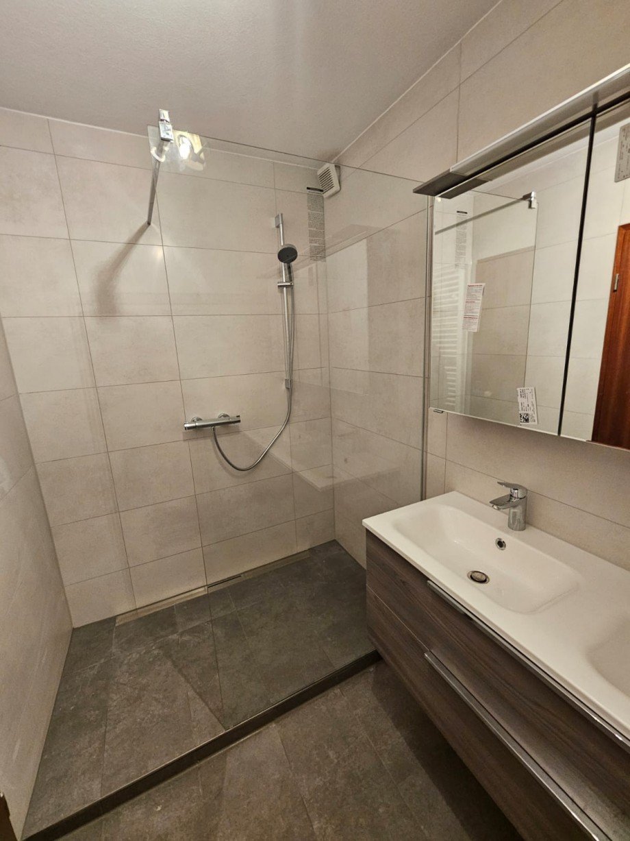 1.OG Bad mit Dusche Maisonettewohnung Brachttal-Schlierbach