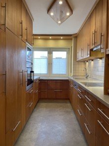 Einbauk�che vom Vormieter (VB) VERMIETET++AS-Immobilien.com +++ Maisonettewohnung mit Galerie und sonniger Aussichtslage in Bad Orb