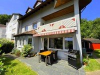 Hauptbild AS-Immobilien.com +++ Attraktiv, hell und gro�z�gig - Einfamilienhaus in Bad Orb