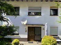Hauptbild AS-Immobilien.com +++ praktisches Haus mit 2 vermieteten Wohnungen